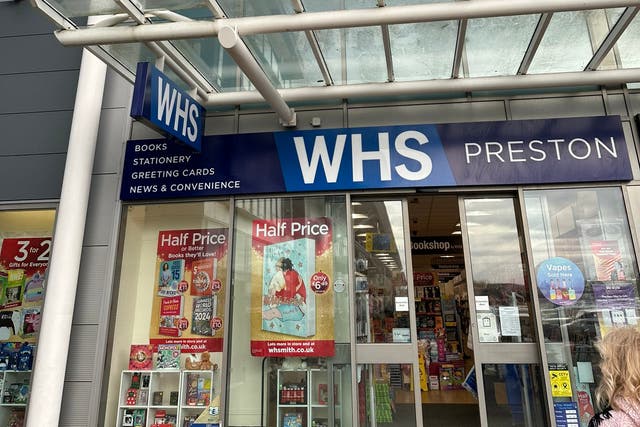 <p>How the new WH Smith logo looks </p>